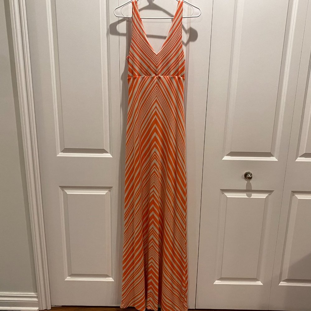Bebe Vneck Orange and Tan Chevron Stripe Dress Size Medium - Picture 7 of 11